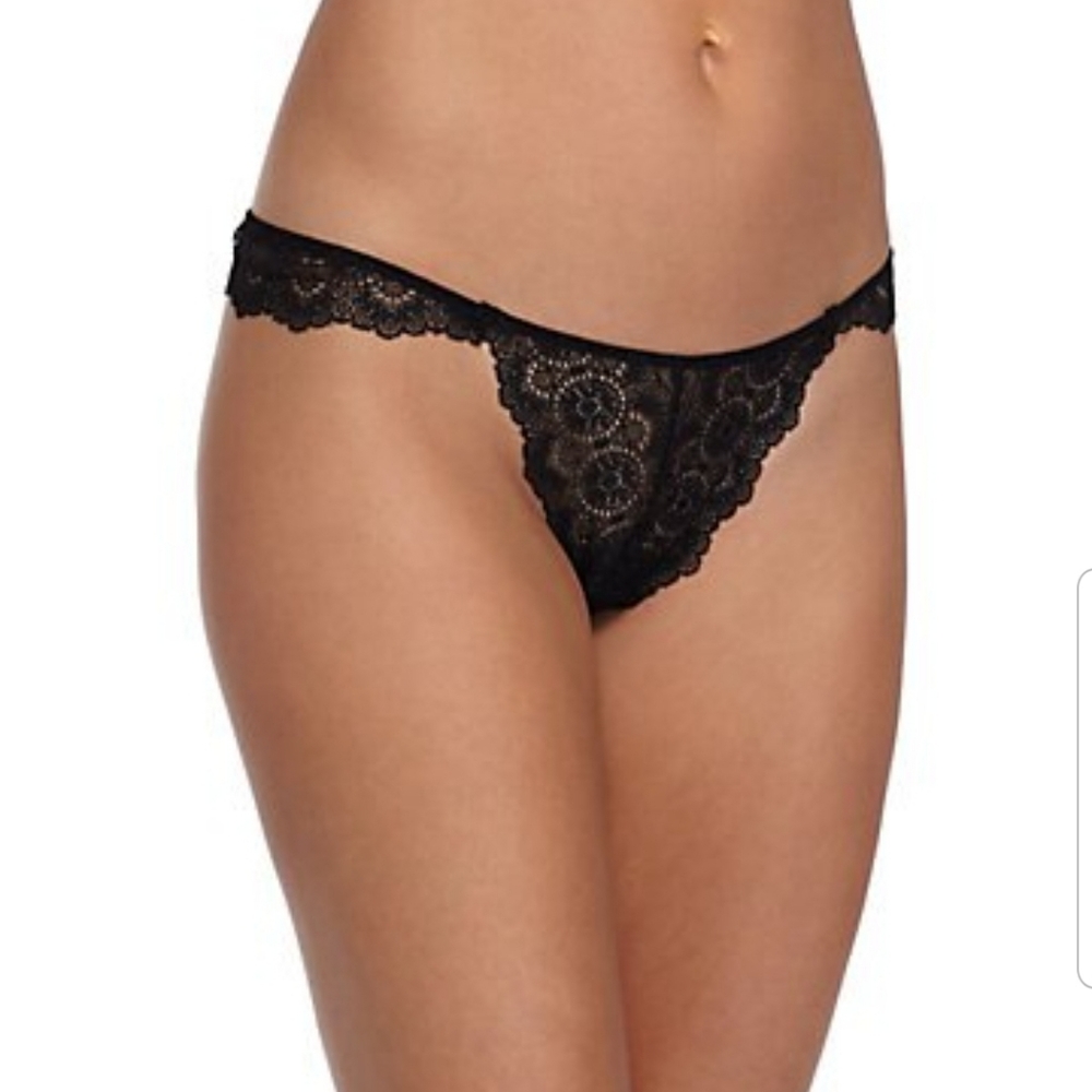 Sam Edelman Flutter Black Thong Large